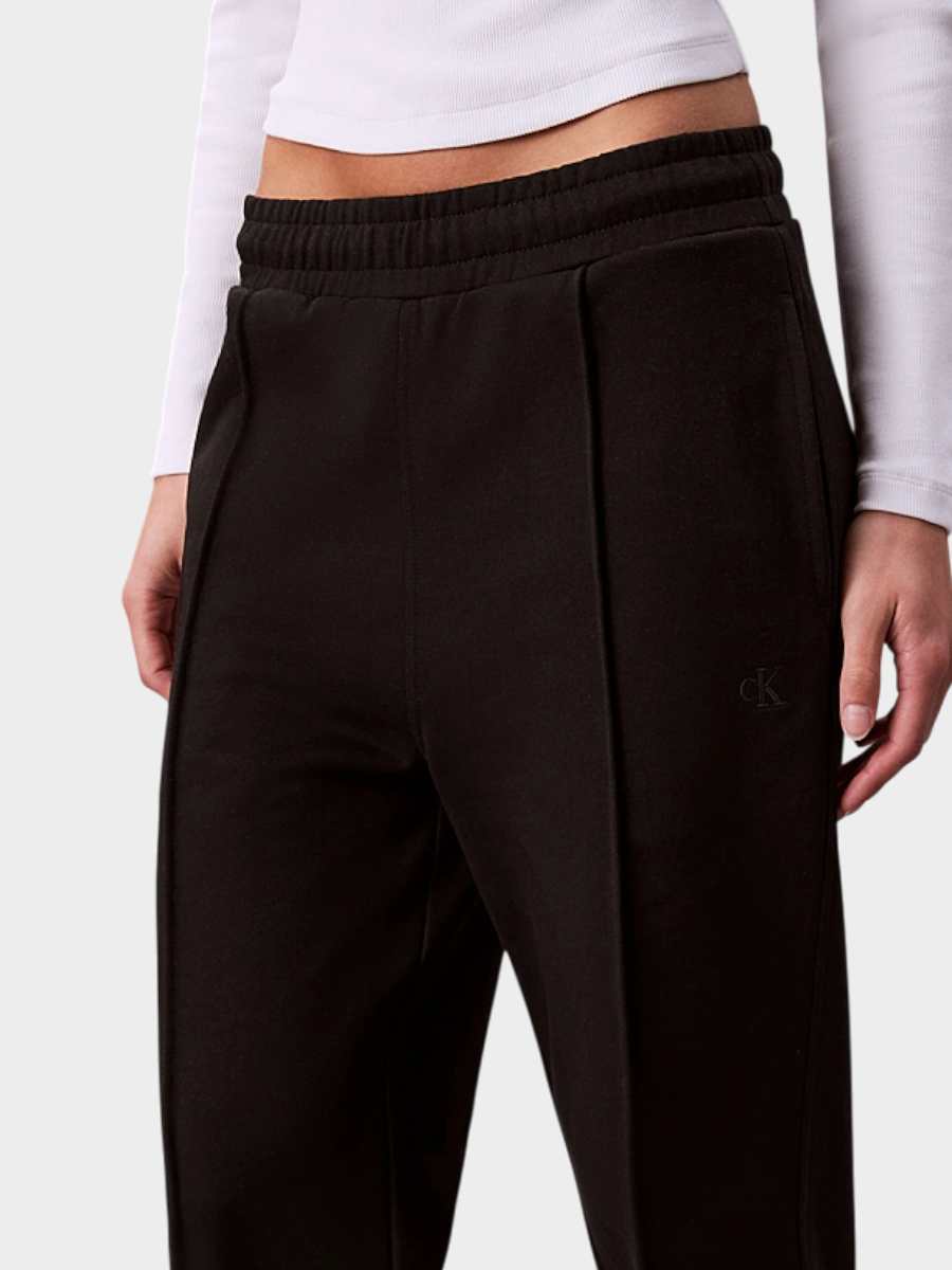 Calvin-Klein-ženska-trenerka-cklv047b240g-ub1-03