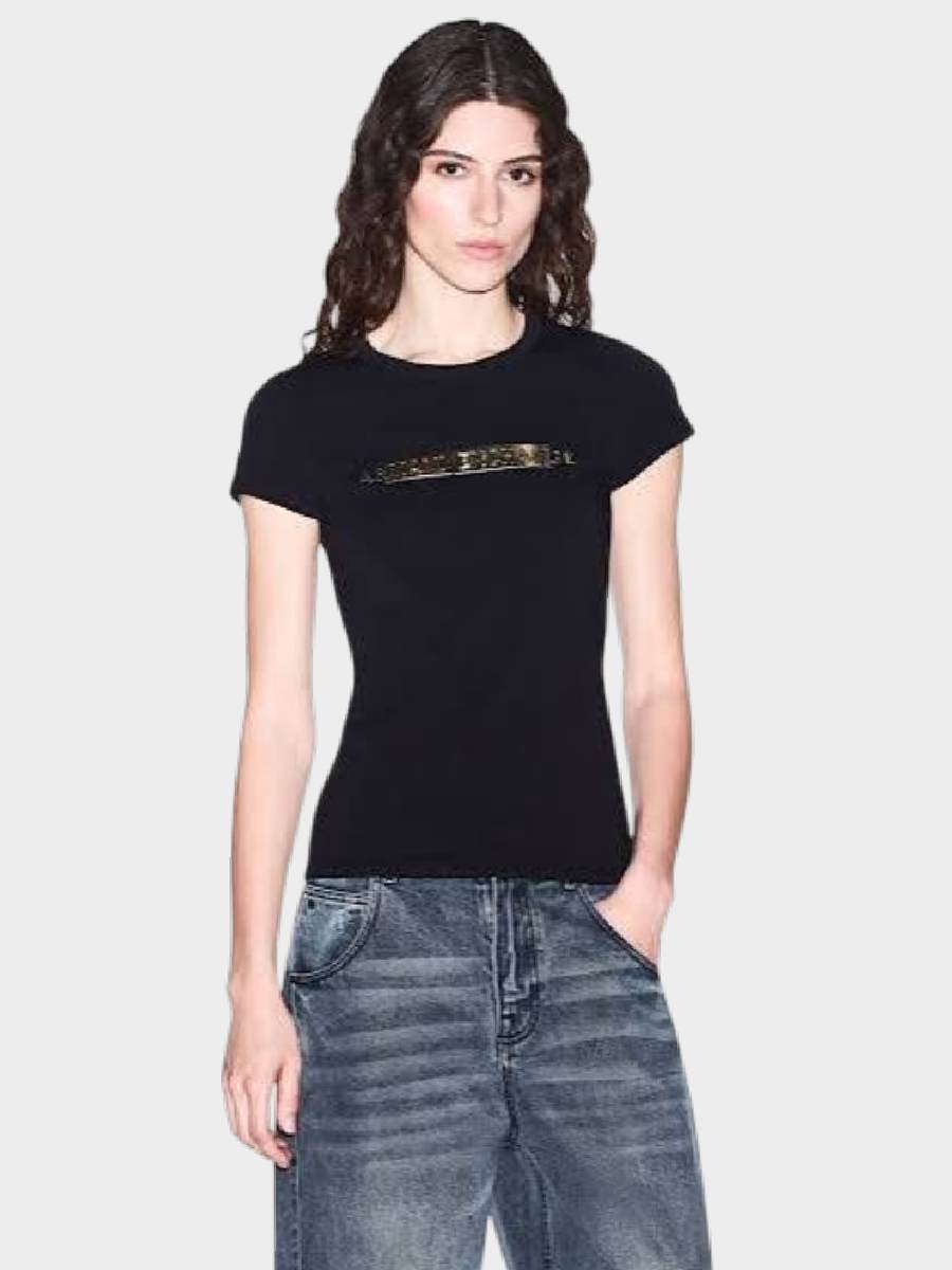 Armani Exchange ženska majica crna ar002811 16294 uc001 crna majica kratkih rukava na modelu