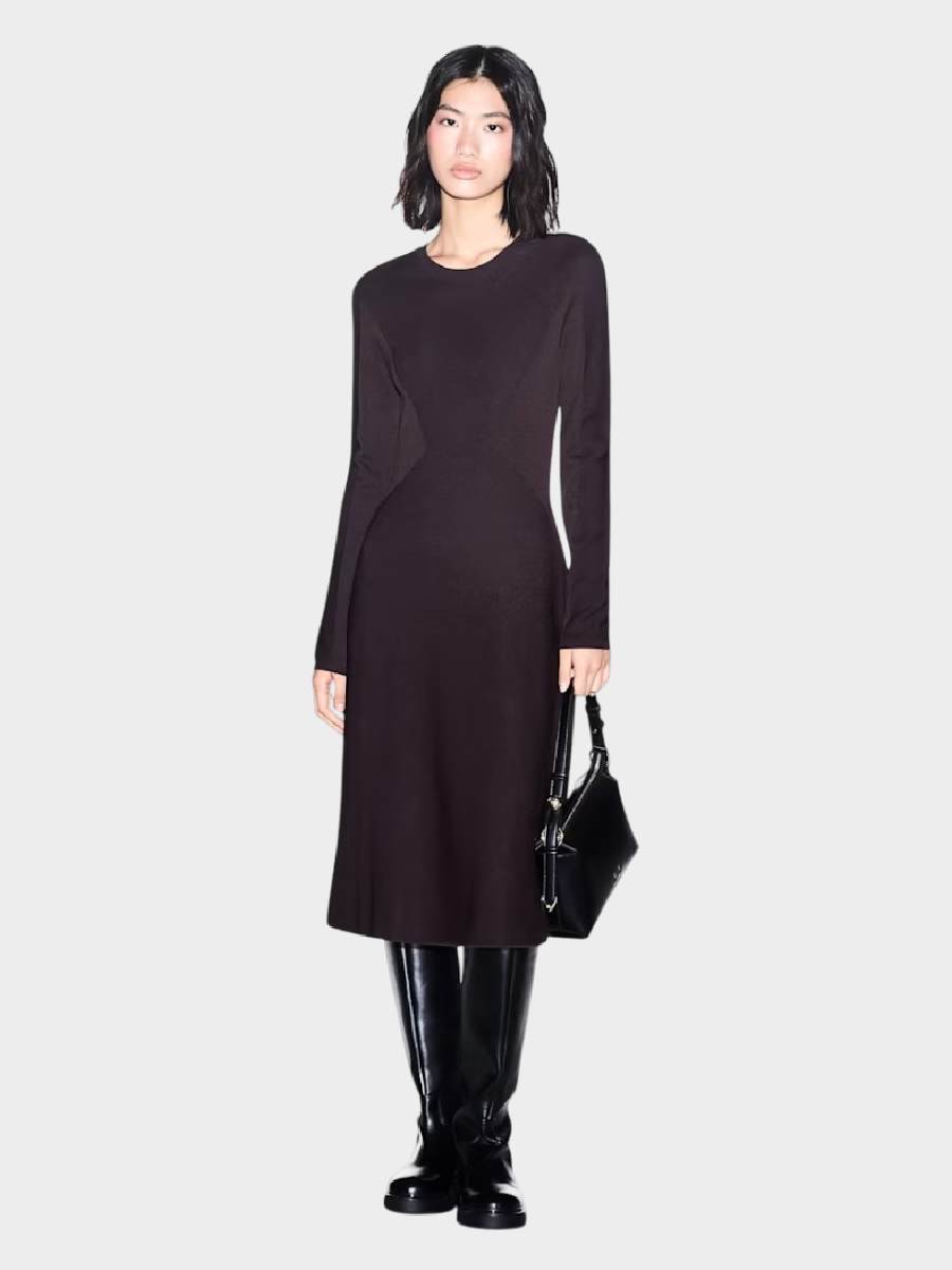 Armani Exchange ženska haljina crna ar003264 10352 u6032 - ženska crna haljina dugih rukava na modelu